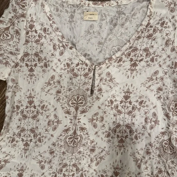 O'Neill Panama Shift  Dress in Cream and Brown Floral - Picture 4 of 7